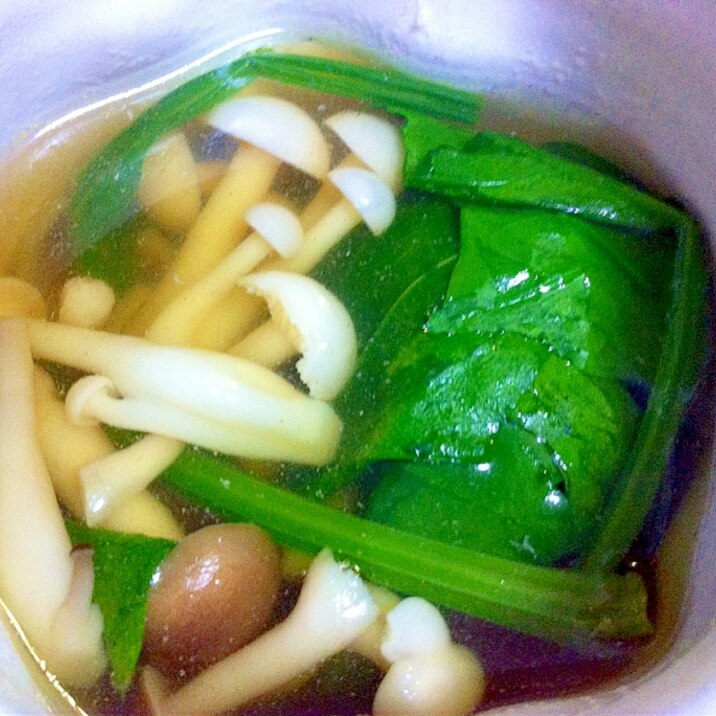 茸とほうれん草のスープ